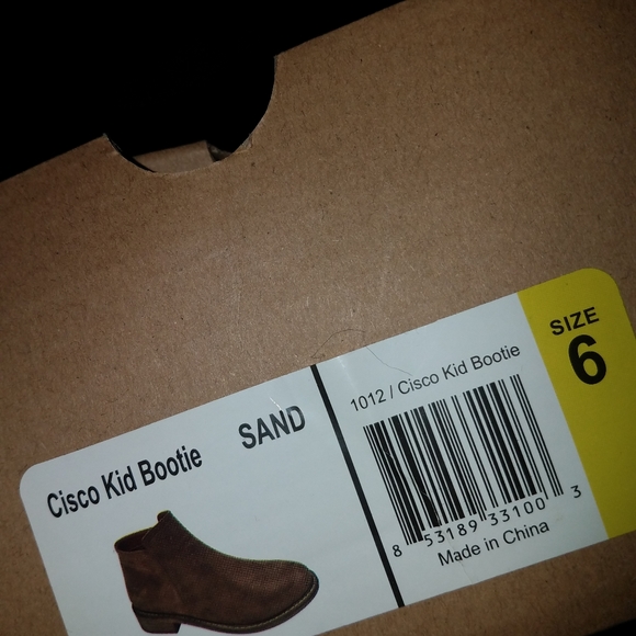 Booties - Picture 4 of 4